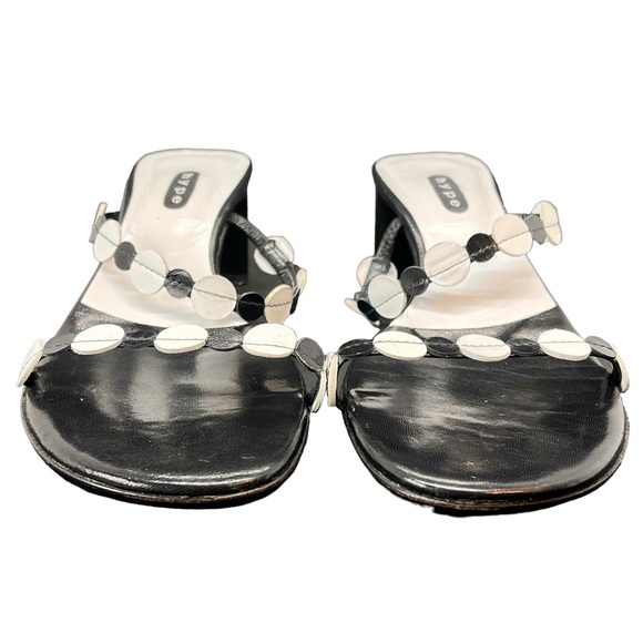 Hype Black & White Heeled Strappy Sandals Circle Straps 2" Cuban Heels Size 6.5 - Picture 5 of 11